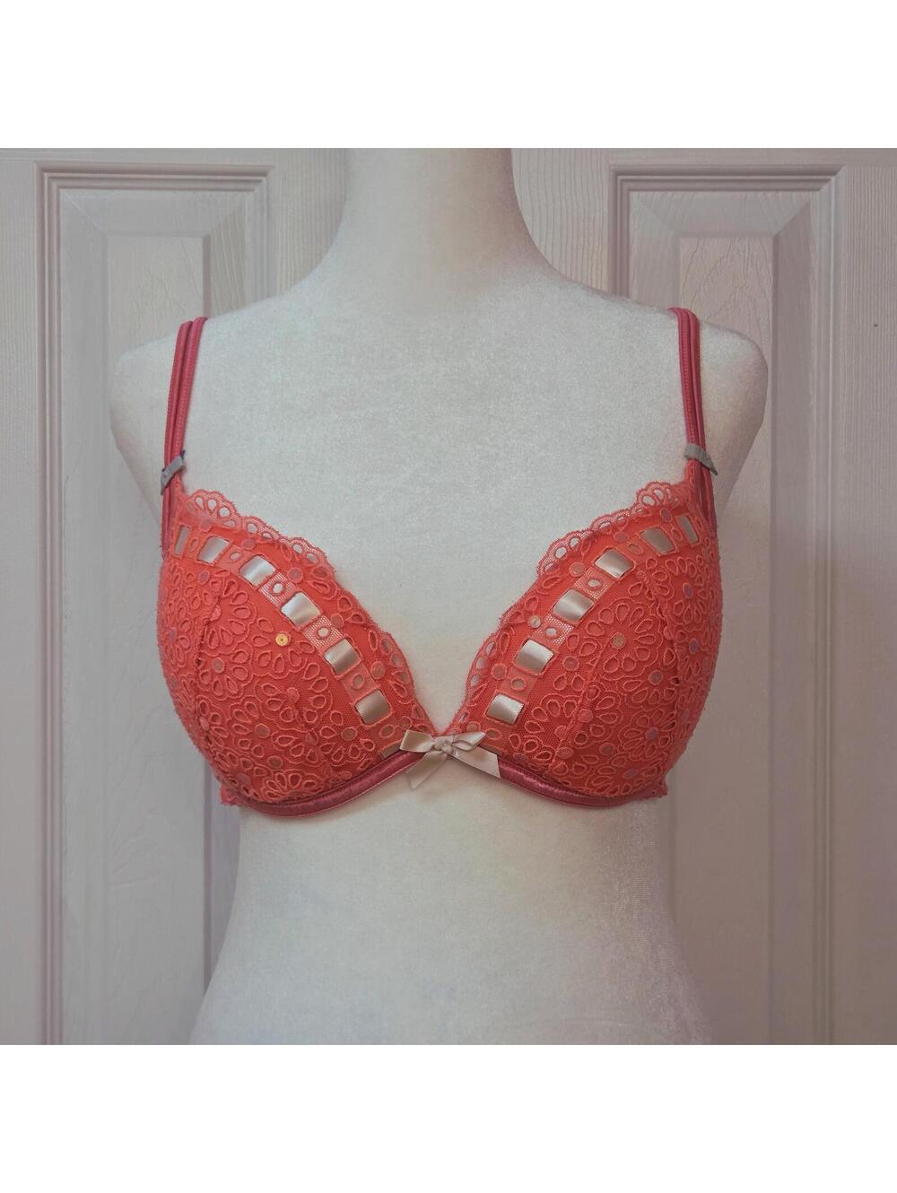Hot Pink Floral Lace Ribbon Bow Bra VS 36C Romantic Y2K Wireless Padded Lingerie
